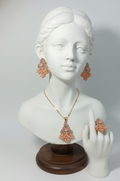 ✨ Gorgeous Peach & Crystal locket & earrings set 💎