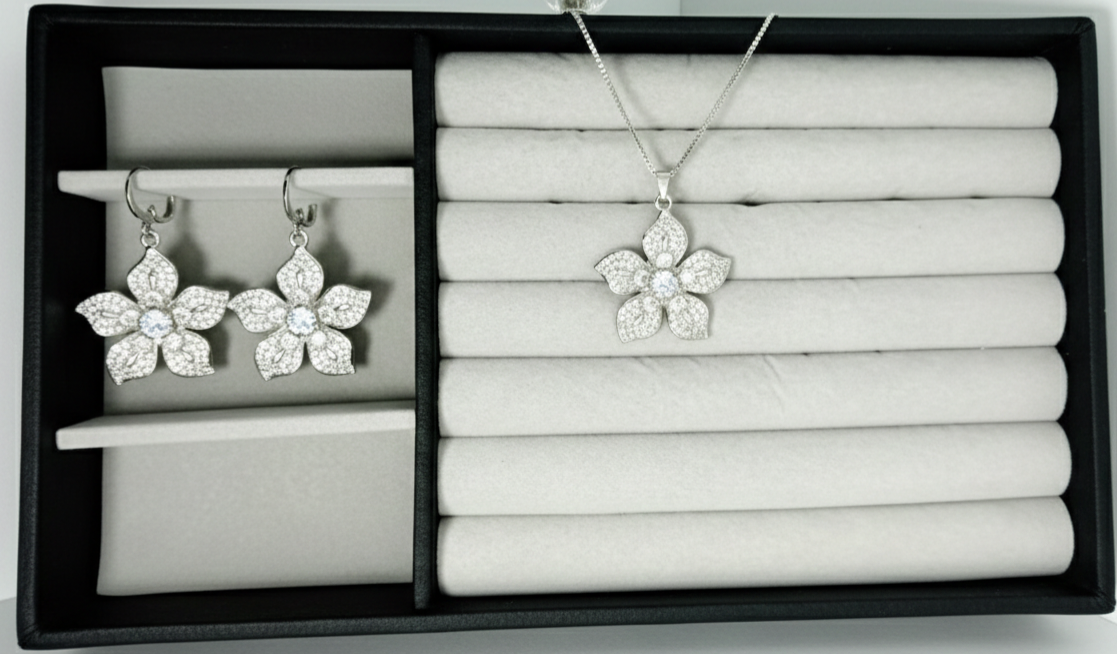 Sparkle‑filled Flower Jewellery Set