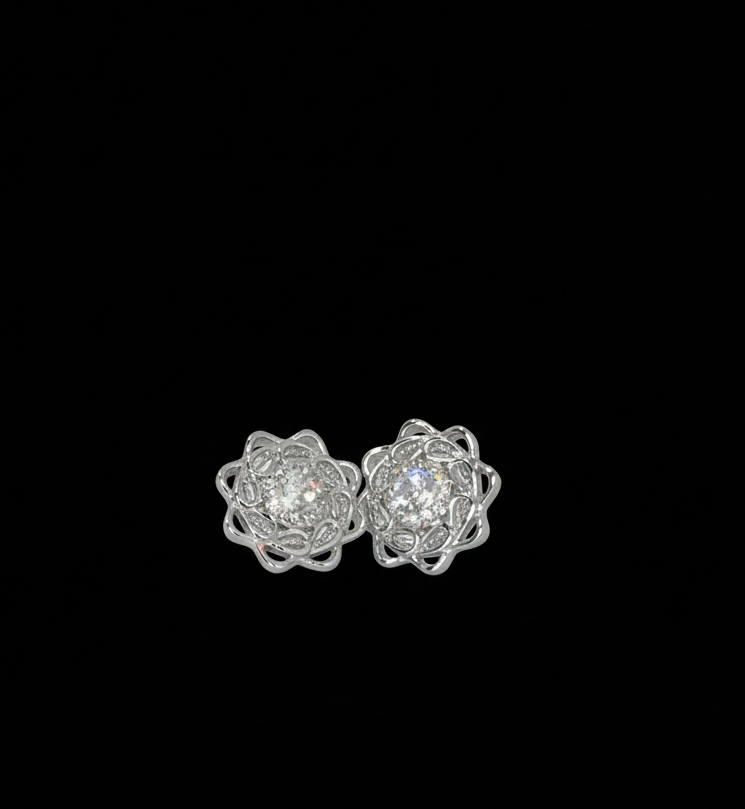 Stunning Silver Diamond‑Cut Flower Jewellery Set