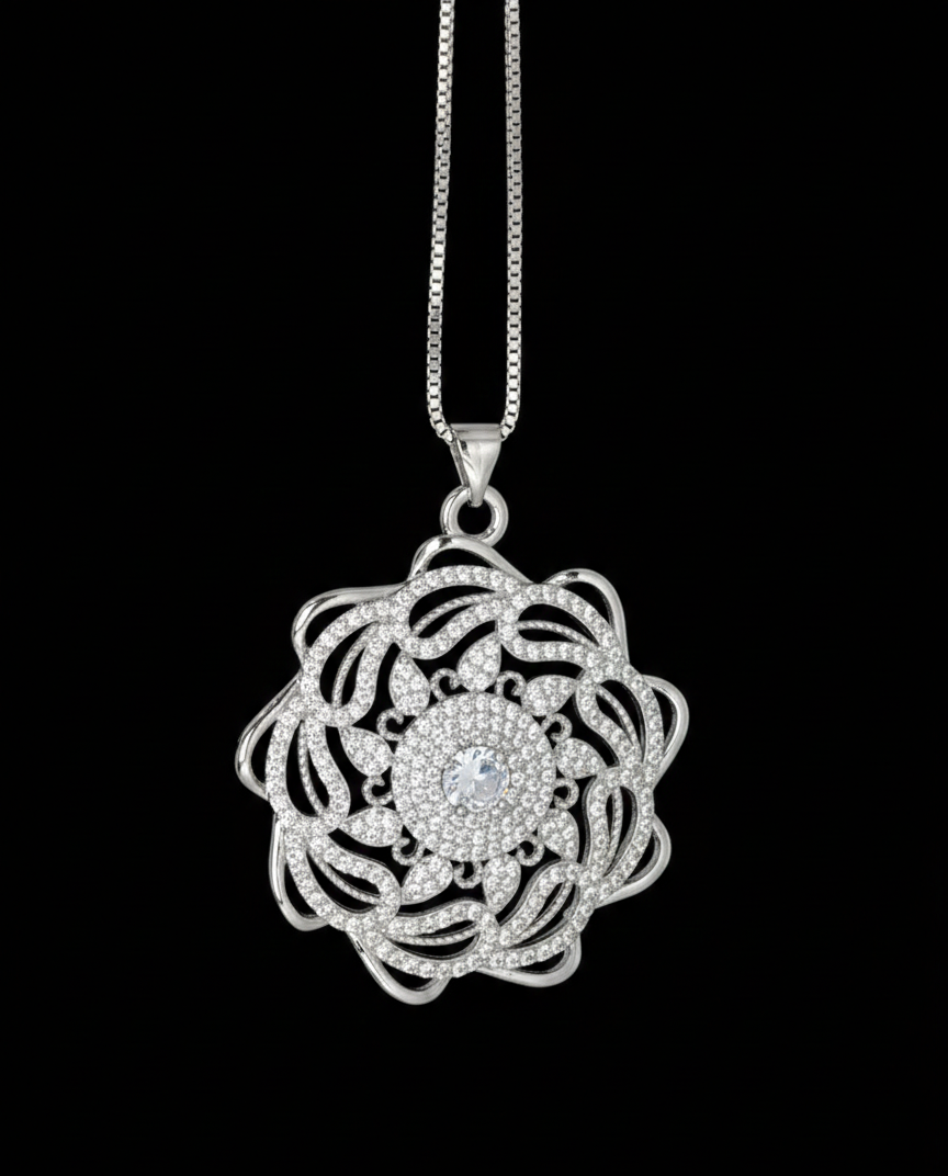Stunning Silver Diamond‑Cut Flower Jewellery Set