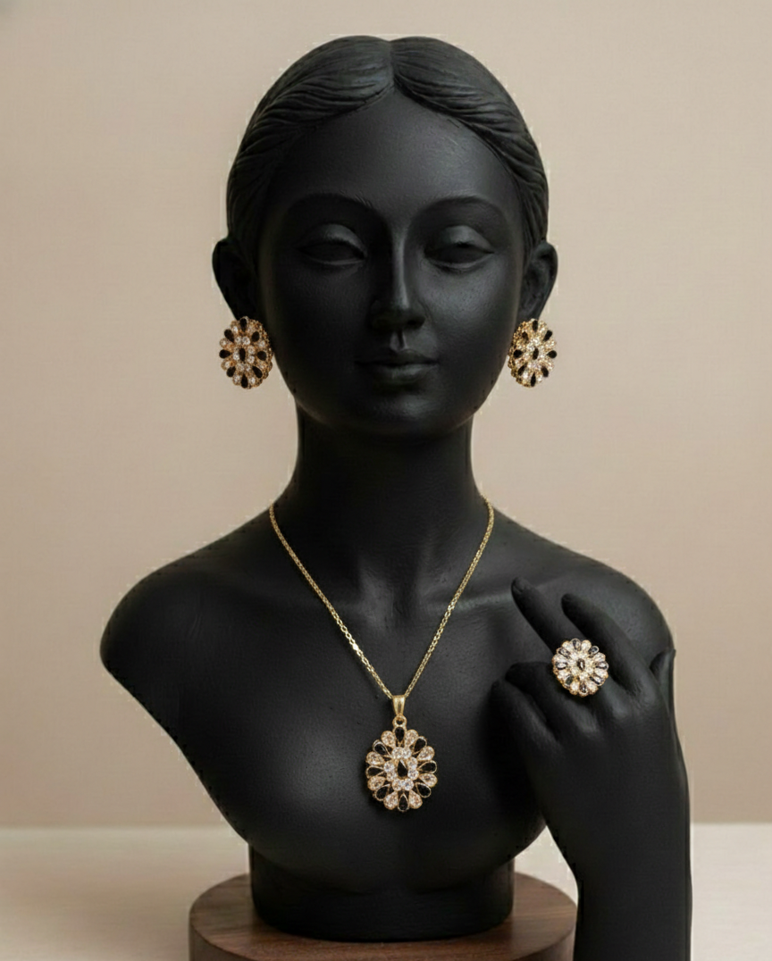 Stunning Gold‑Toned Jewellery Set – Earrings & Pendant