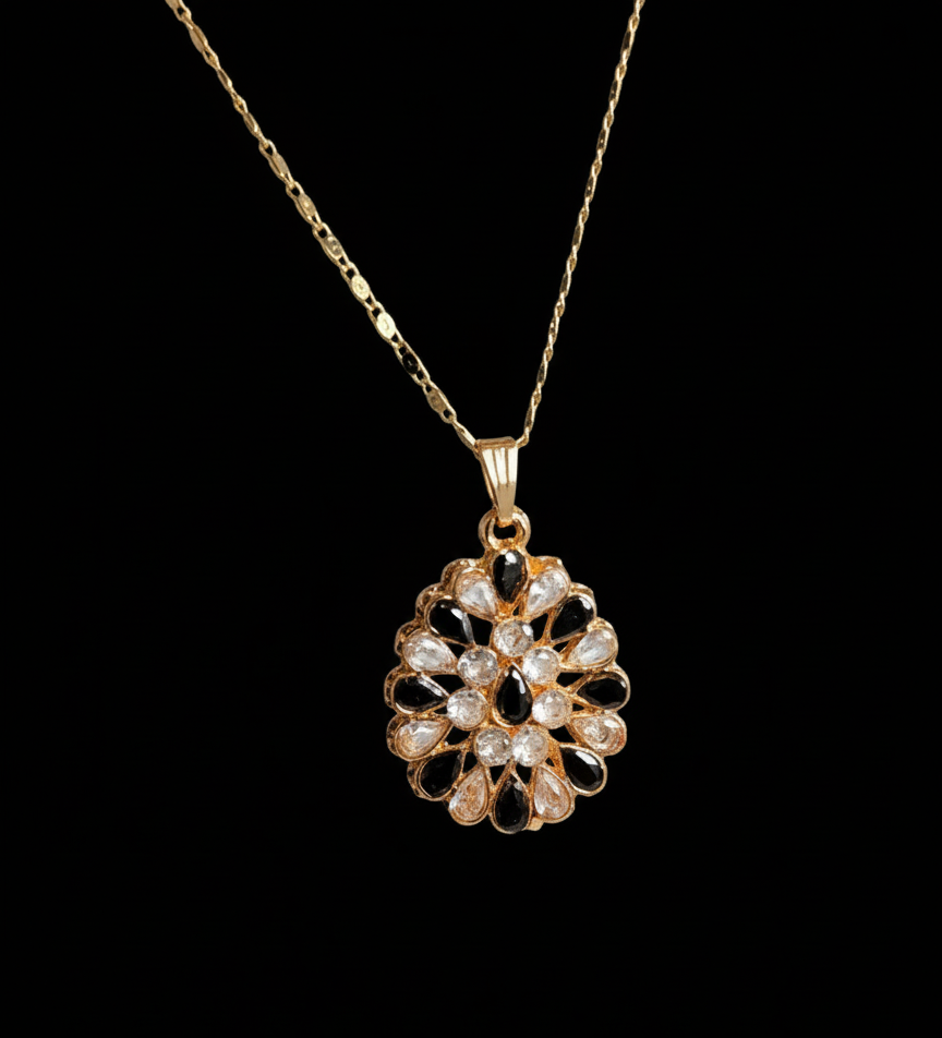 Stunning Gold‑Toned Jewellery Set – Earrings & Pendant