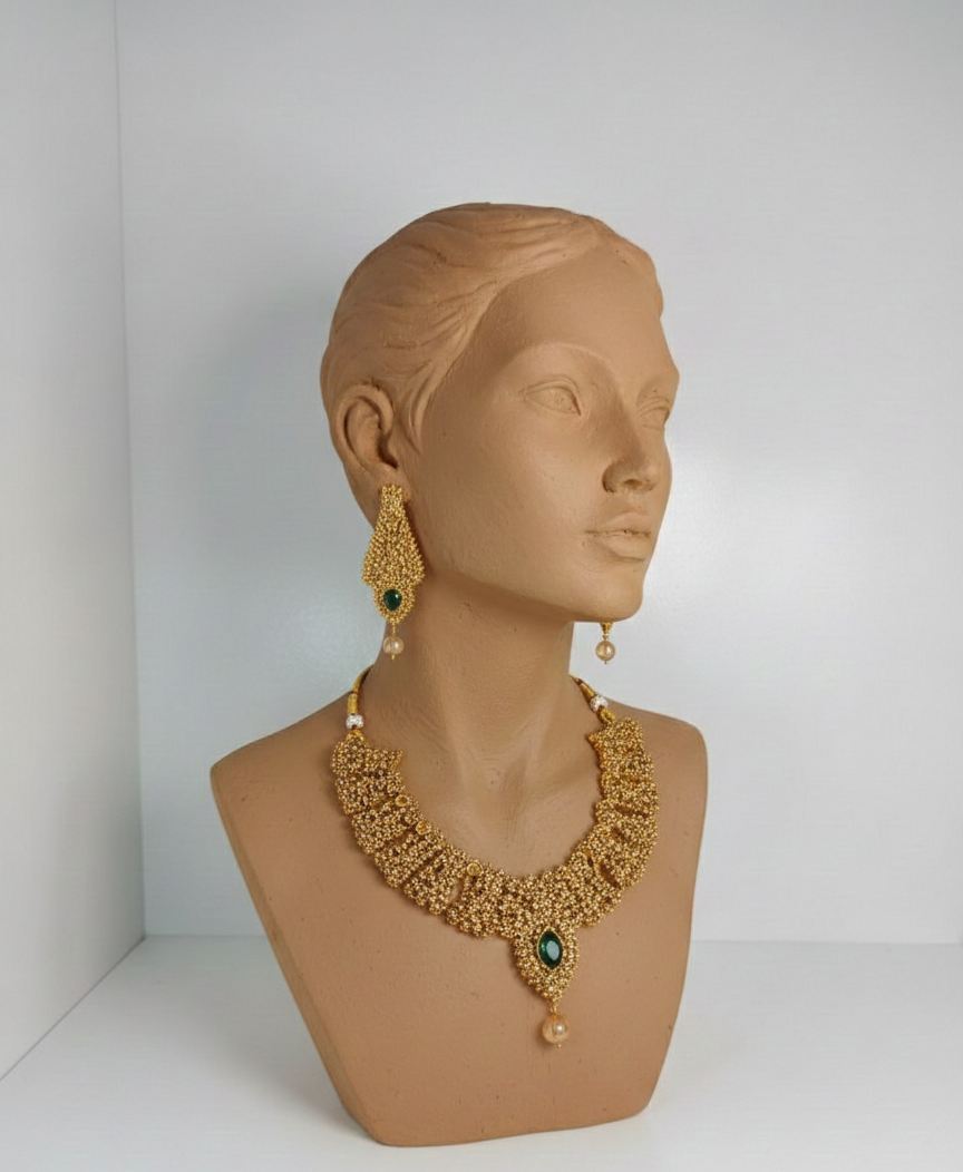 Stunning gold‑plated necklace & earring set