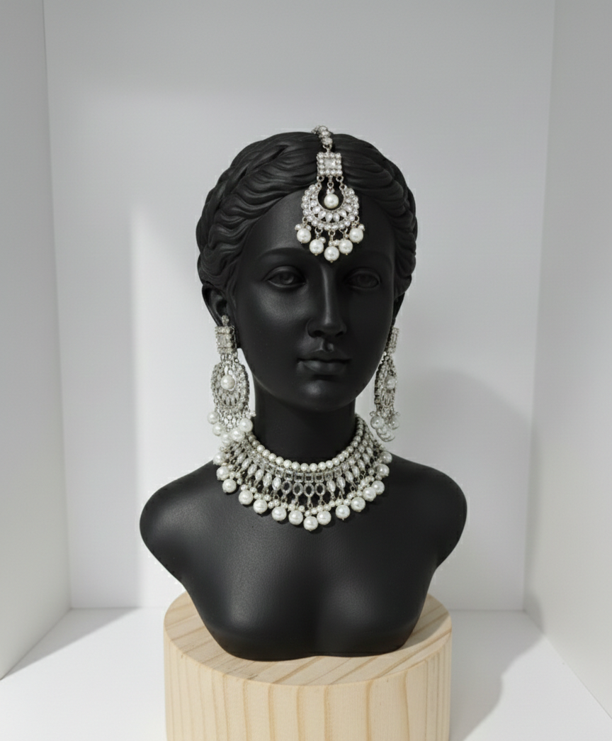 Stunning Pearl & Crystal Choker Set