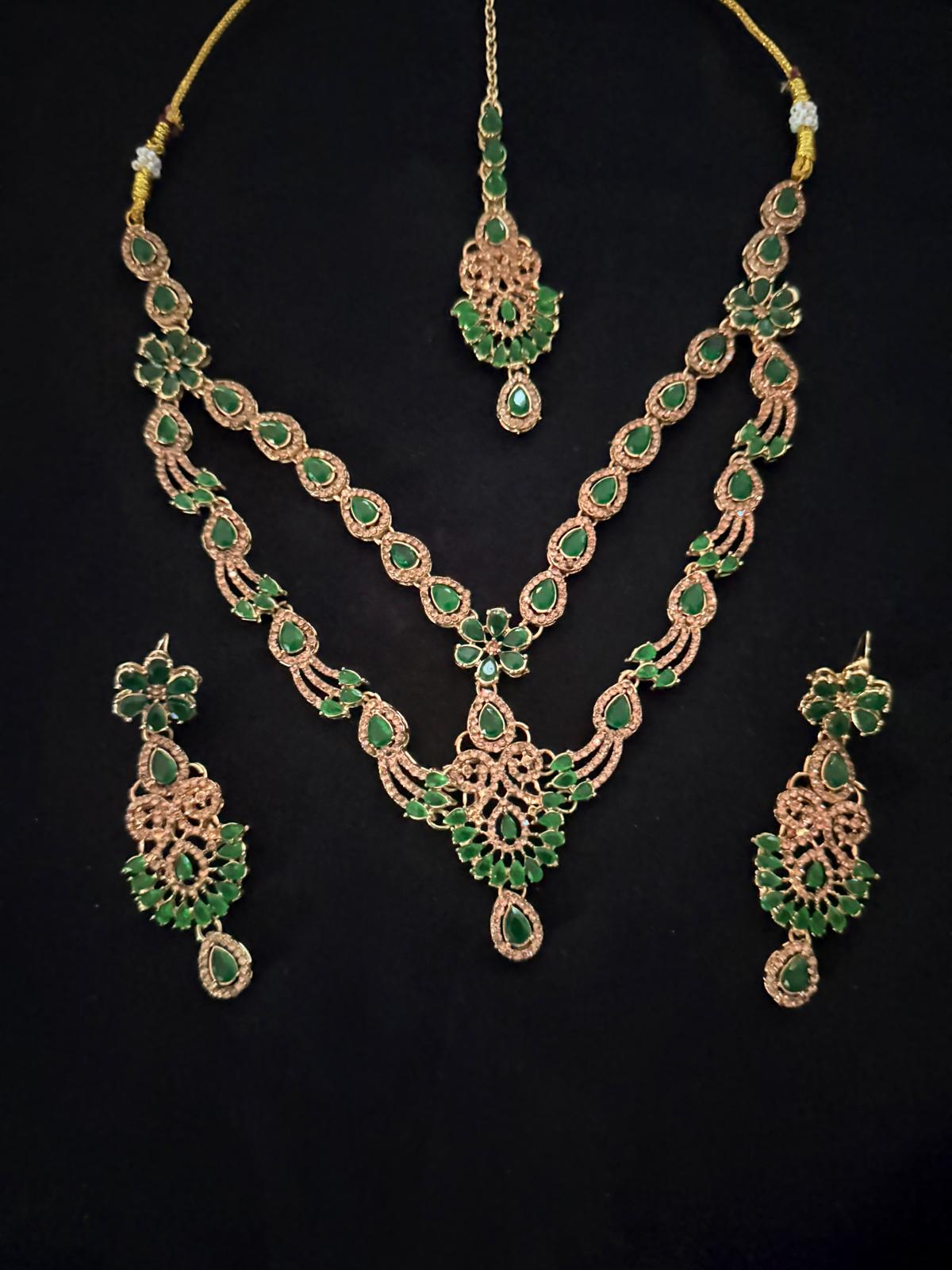 Stunning Rose Gold & Emerald Necklace Set
