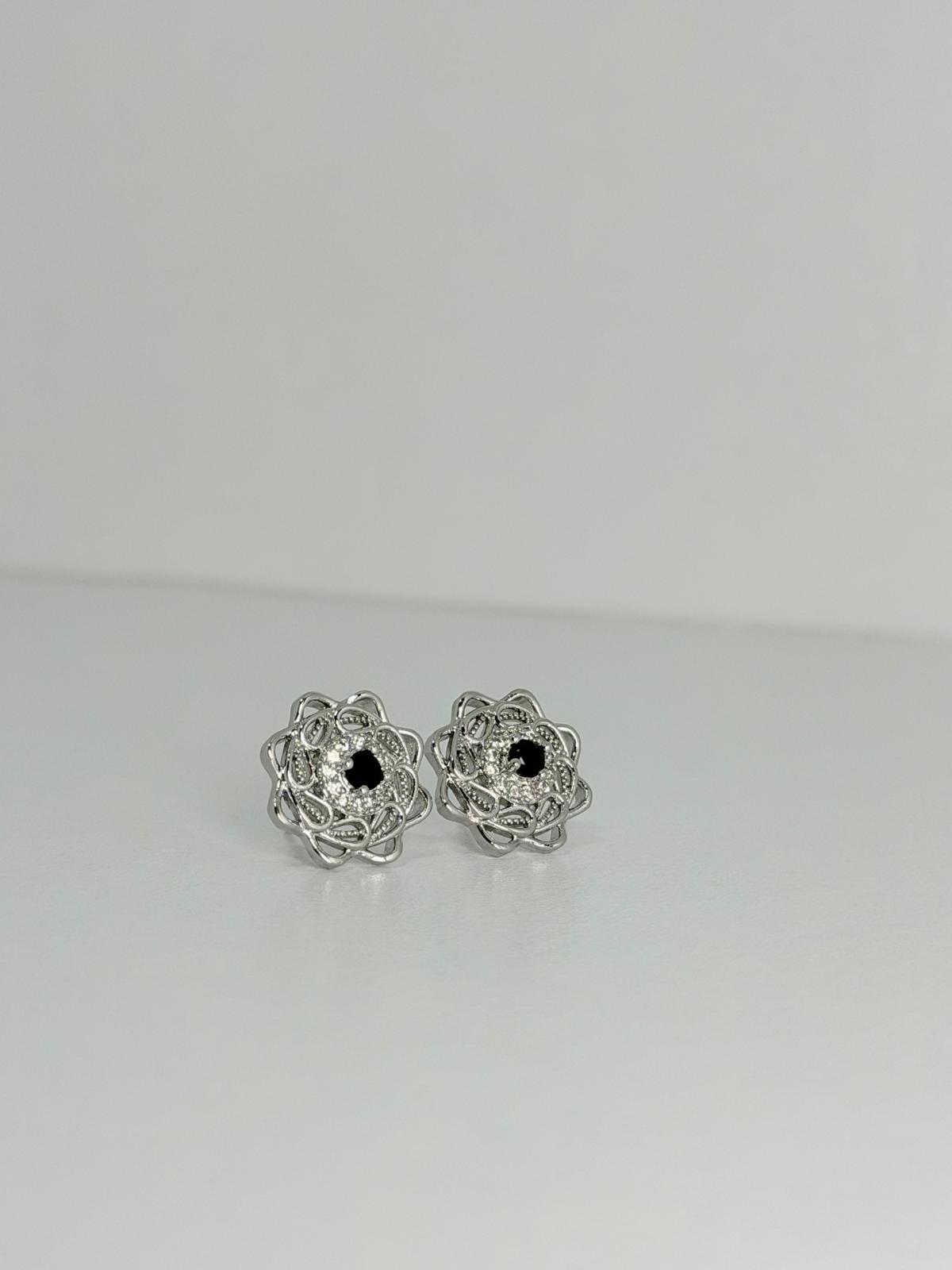 Stunning Silver Flower Jewellery Set