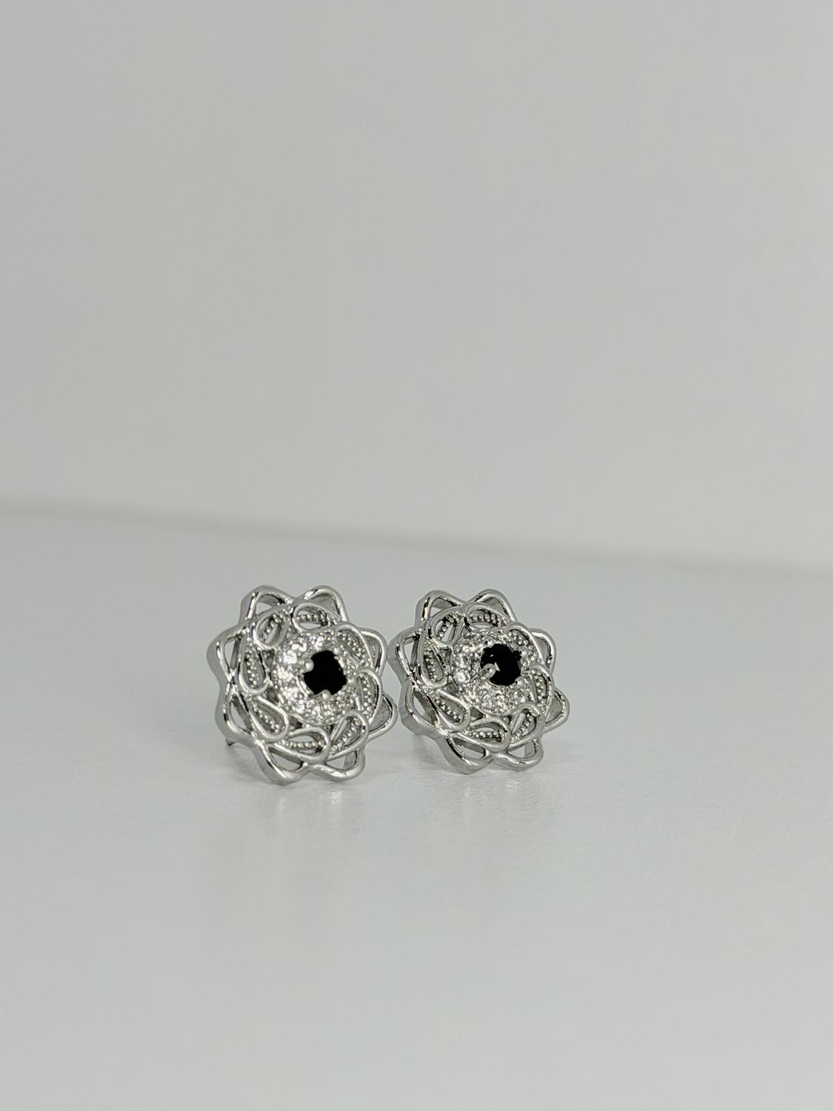 Stunning Silver Flower Jewellery Set