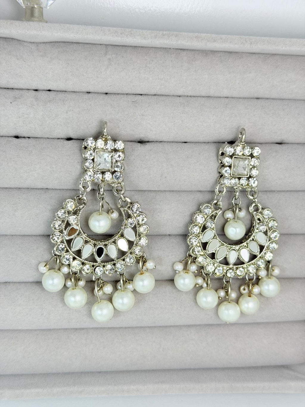 Stunning Pearl & Crystal Choker Set