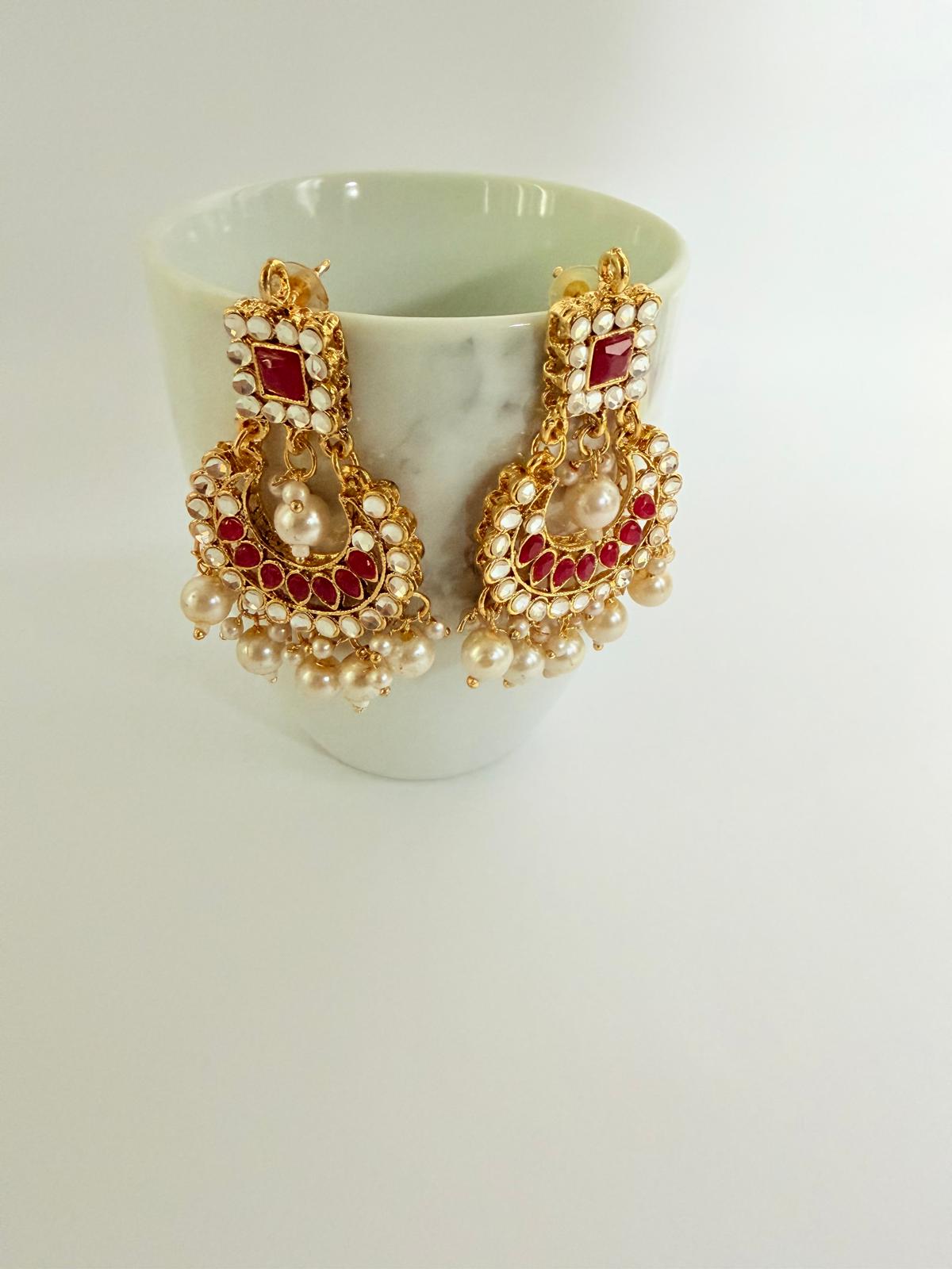 Choker Neckless Set In Red