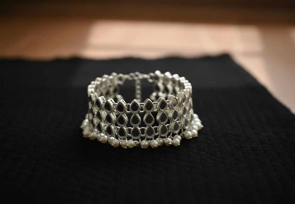 Silver Mirror Anklet with Pearl Accents