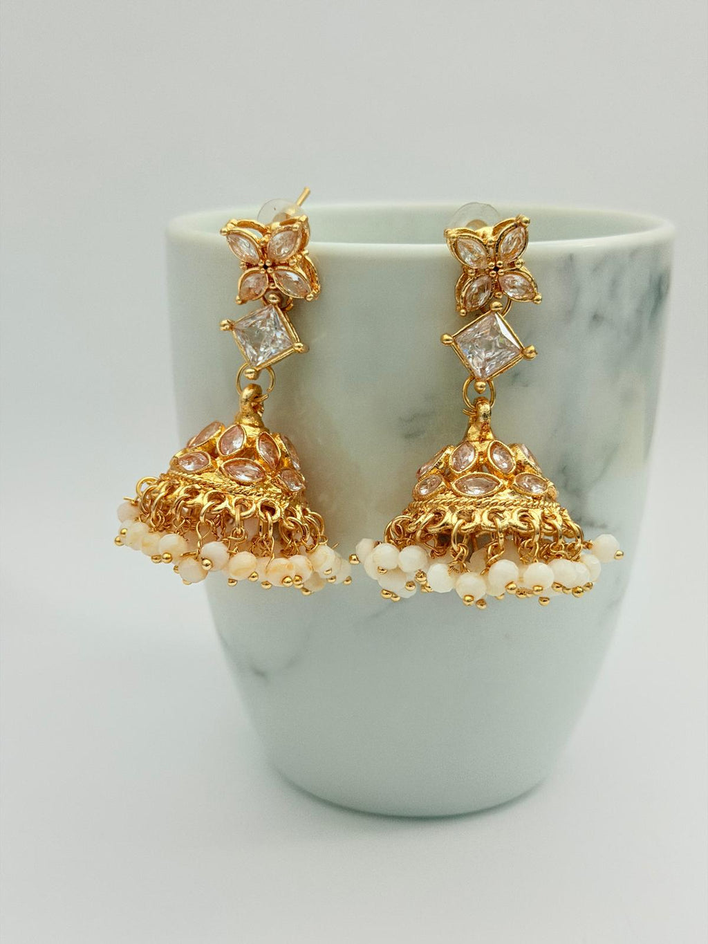 Gold‑tone Floral Necklace & Earring Set