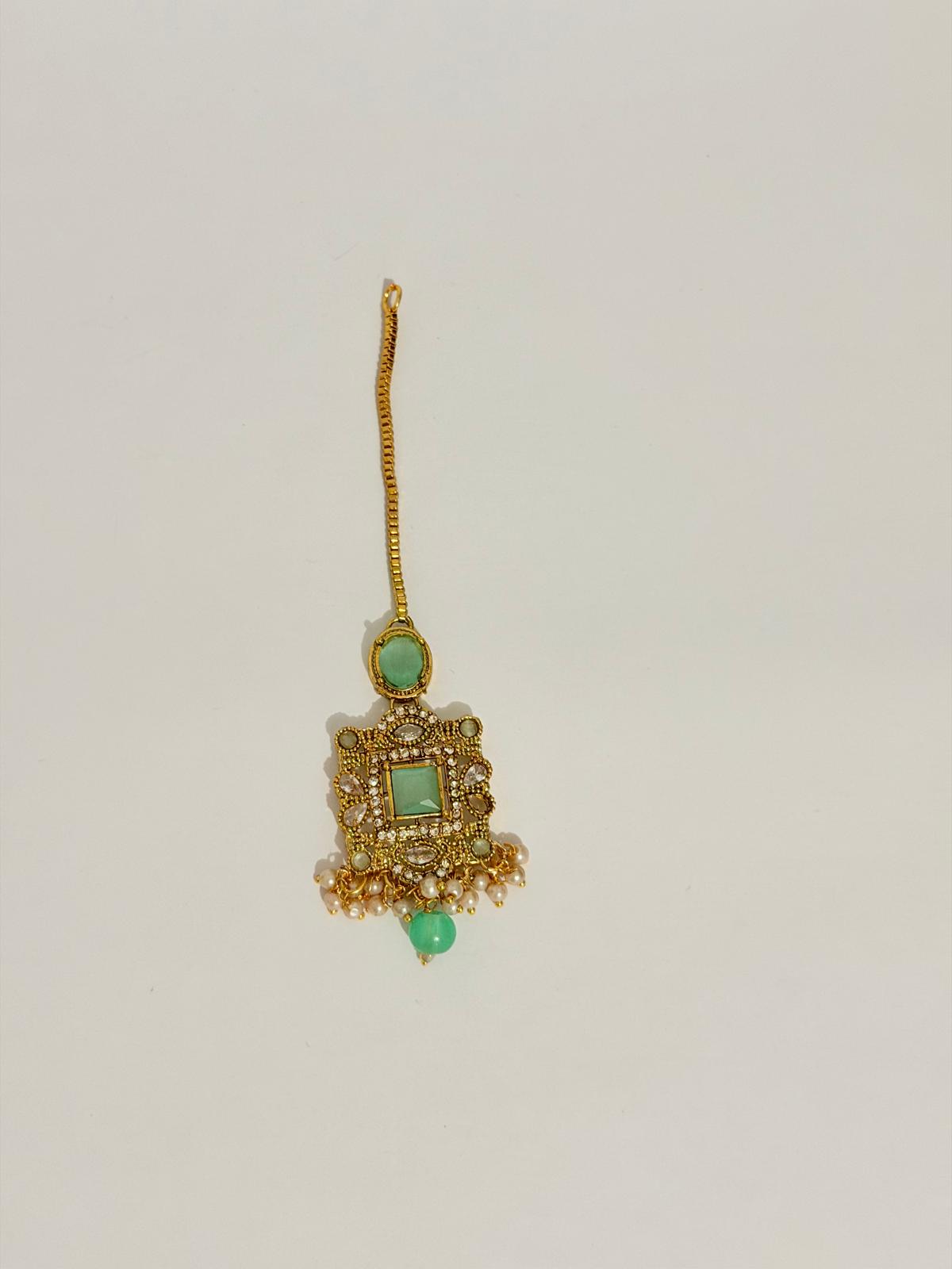 ✨ Stunning gold-toned necklace & earring set with vibrant mint-green stones & pearls ✨